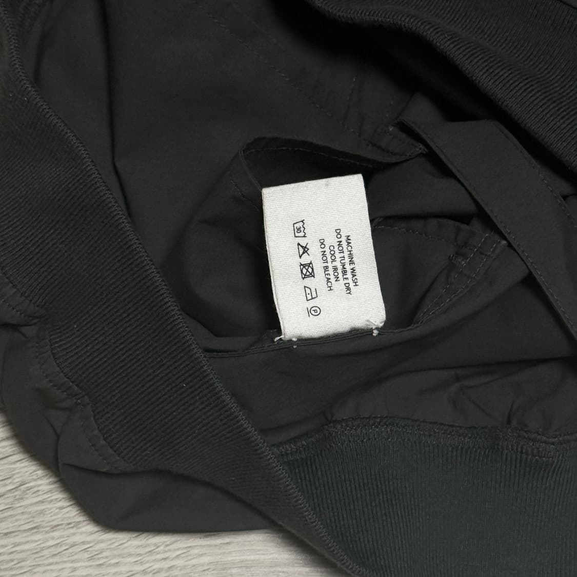 르메르 17SS 나일론 맨투맨 상품이미지6
