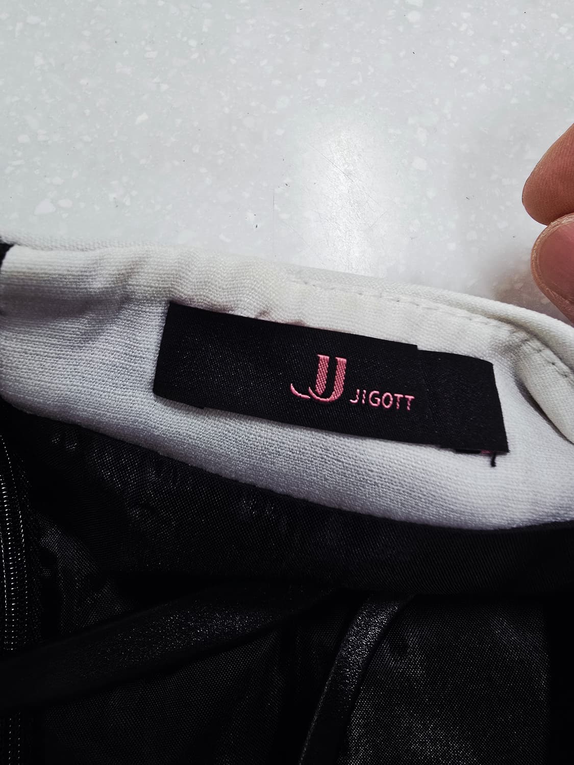 JJ지고트 블랙 앤 화이트 긴팔 원피스85 상품이미지7