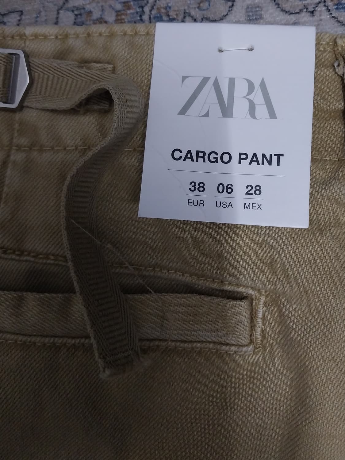 (새상품) ZARA  카고 바지 (31-33) 상품이미지3
