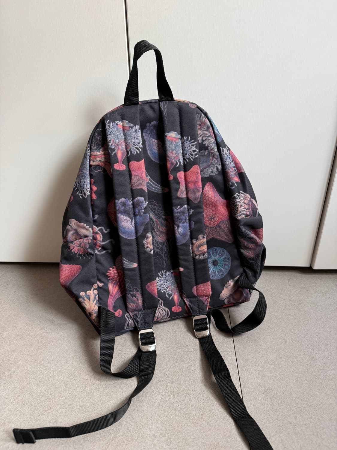 이스트팩 x 비비안웨스트우드 웨이스트 백팩 상품이미지2