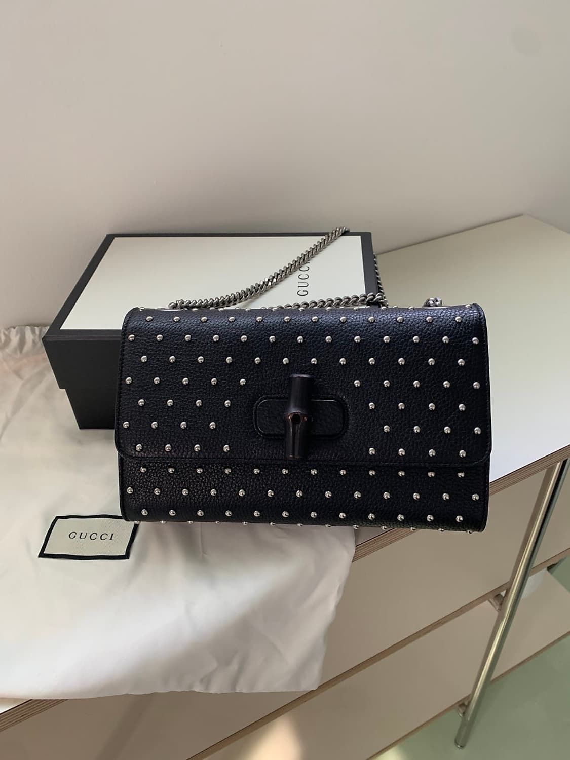 구찌 뱀부 스터츠 숄더백 상품이미지1