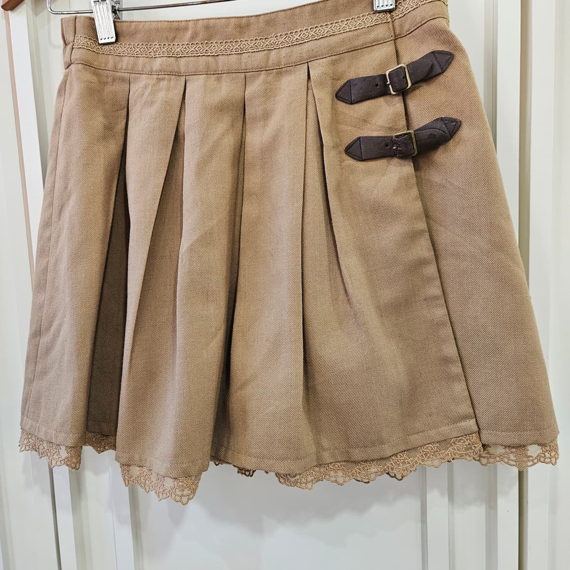 엑시즈팜 (axes femme) 초코무드 레이스 큐롯 스커트 상품이미지3