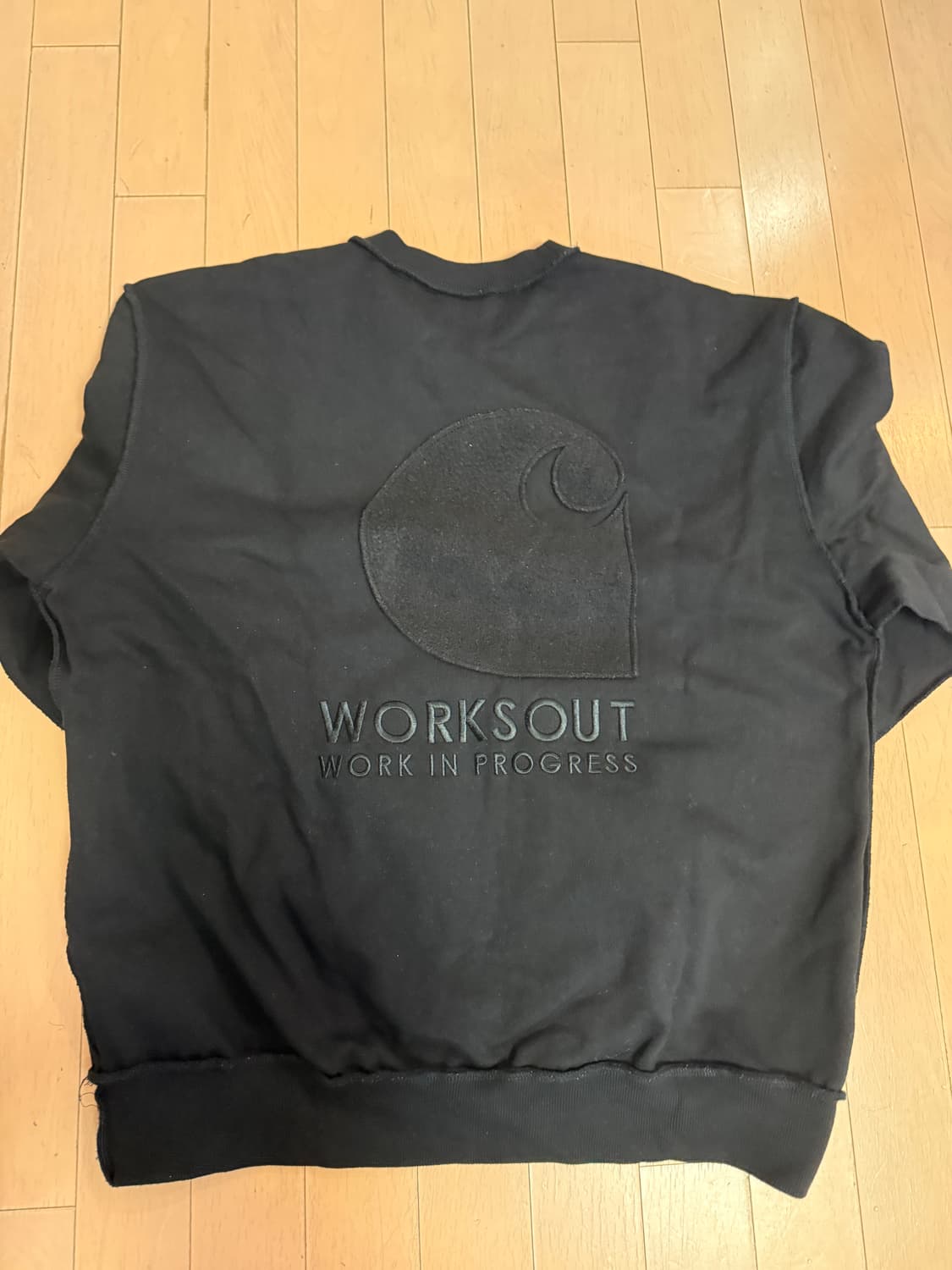 판매) 칼하트 윕 웍스아웃 콜라보 기모 맨투맨 상품이미지2