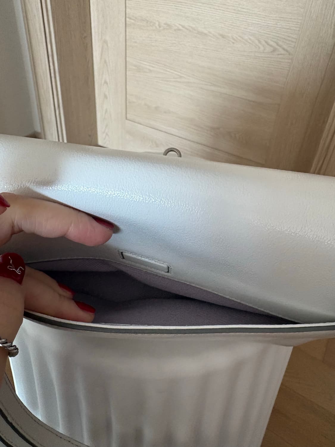 분크 바게트백 미듐 화이트 상품이미지4