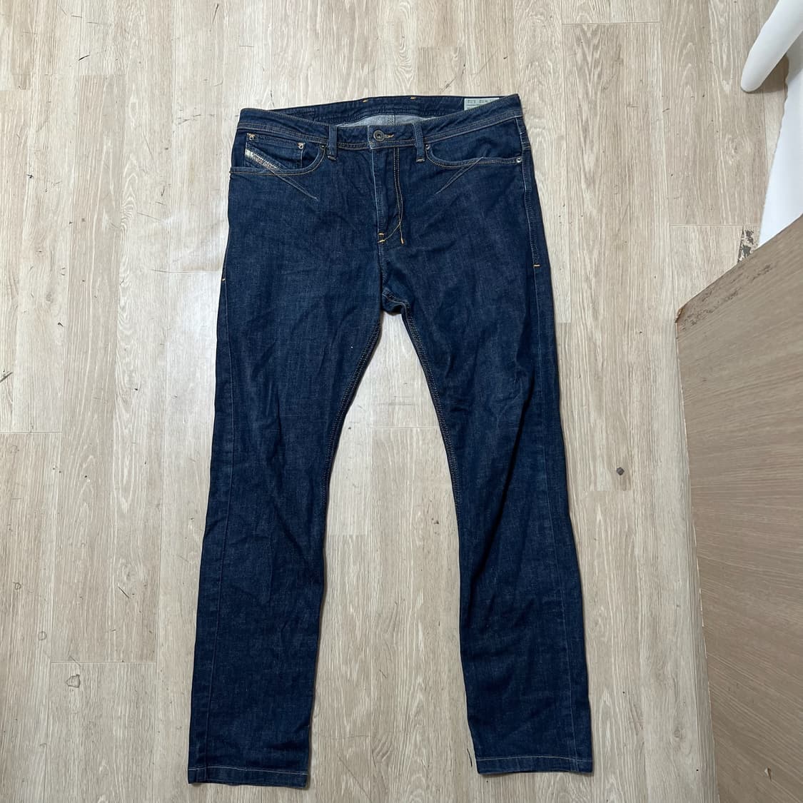 디젤 남성 레귤러 워싱 데님 청바지 32  상품이미지1