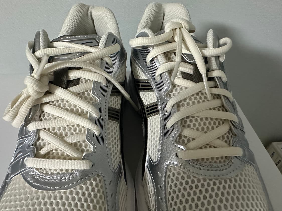 아식스 젤 카야노 14 크림 블랙 265사이즈 판매합니다. 상품이미지6