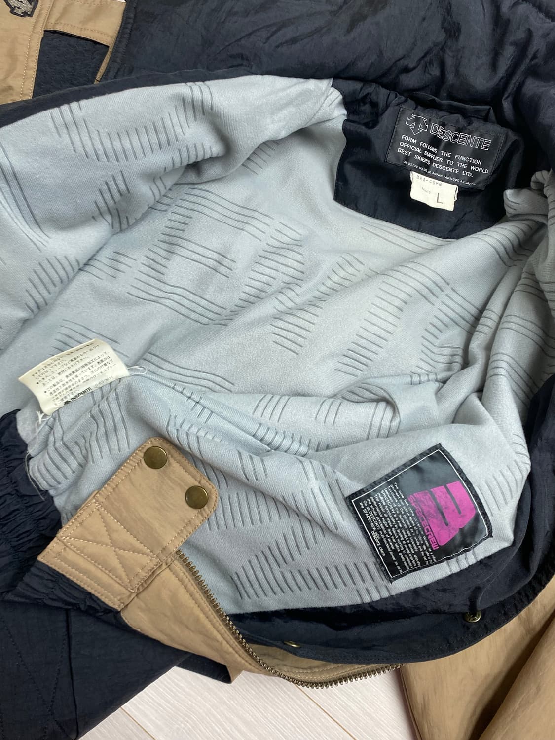 데상트 재팬 스키 점퍼 상품이미지7
