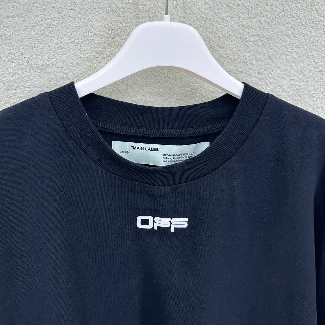 오프화이트 캐빈 반팔 티셔츠 오버핏 상품이미지4