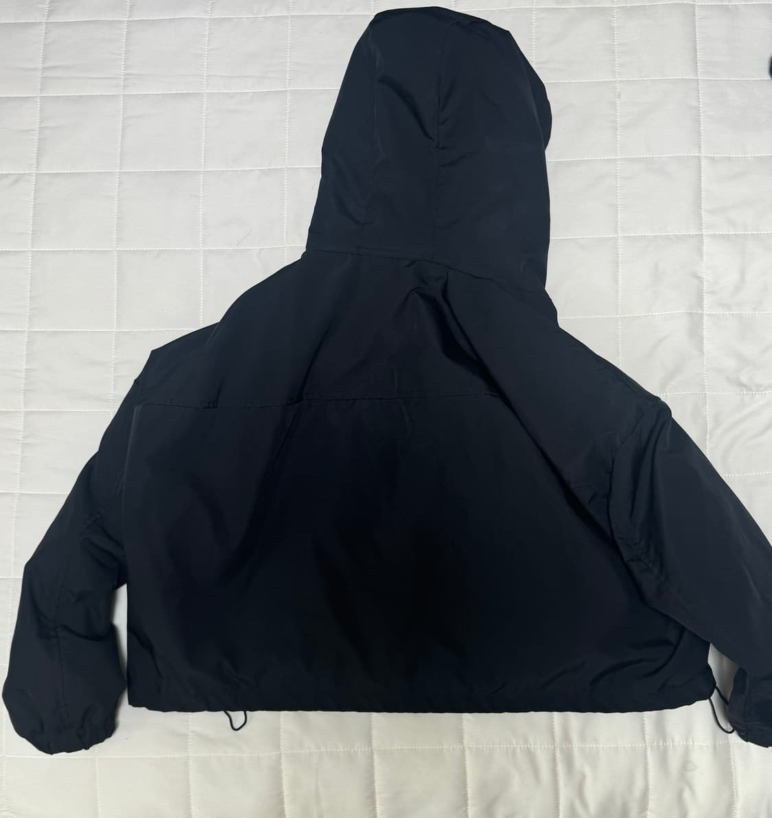 검은색 앞 주머니 숏 바람막이 상품이미지5