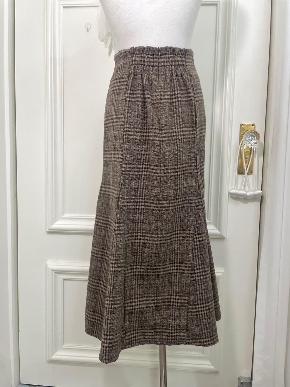 brown wool check flare long skirt 상품이미지4