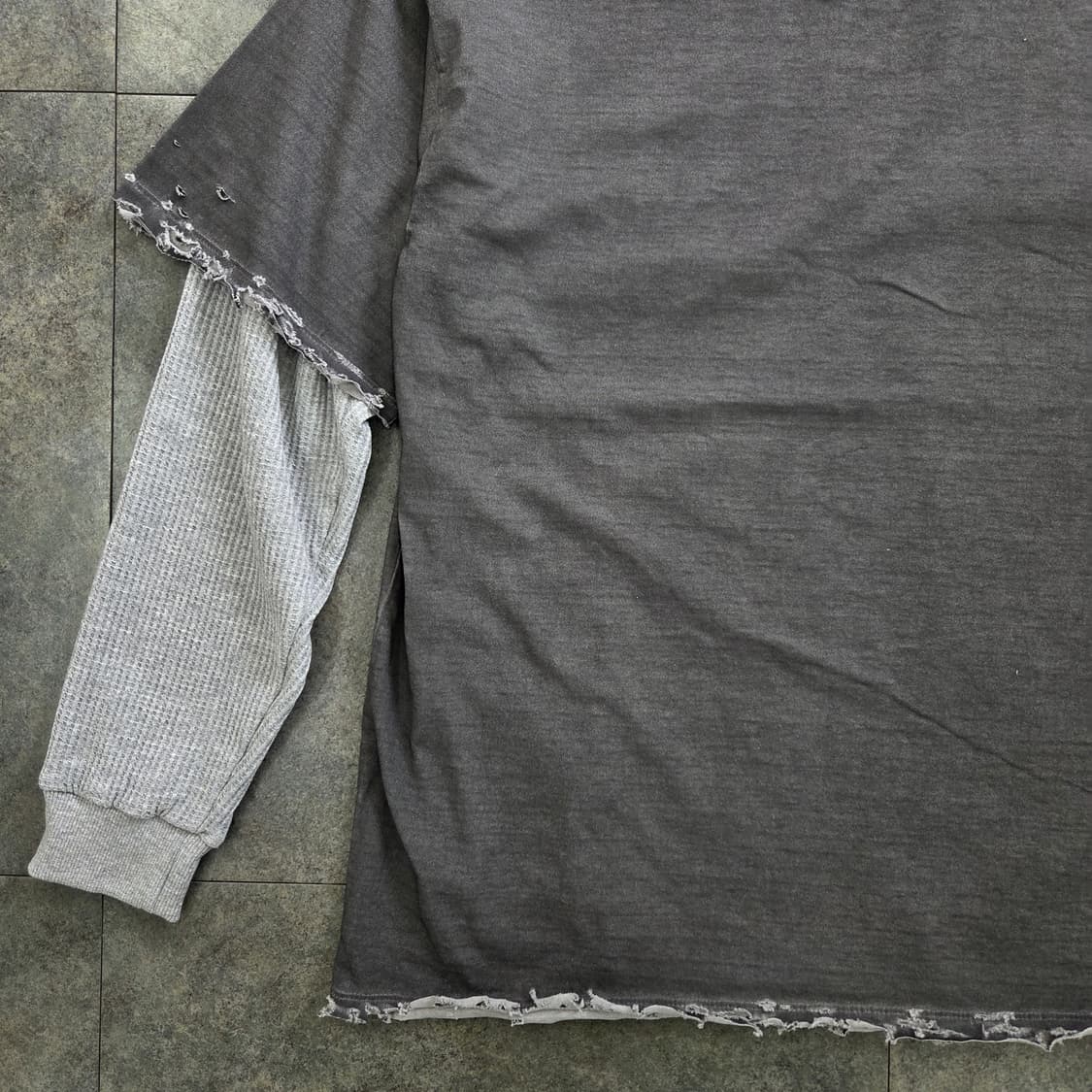 빈티지 워싱 긴팔레이어드 티셔츠 상품이미지3