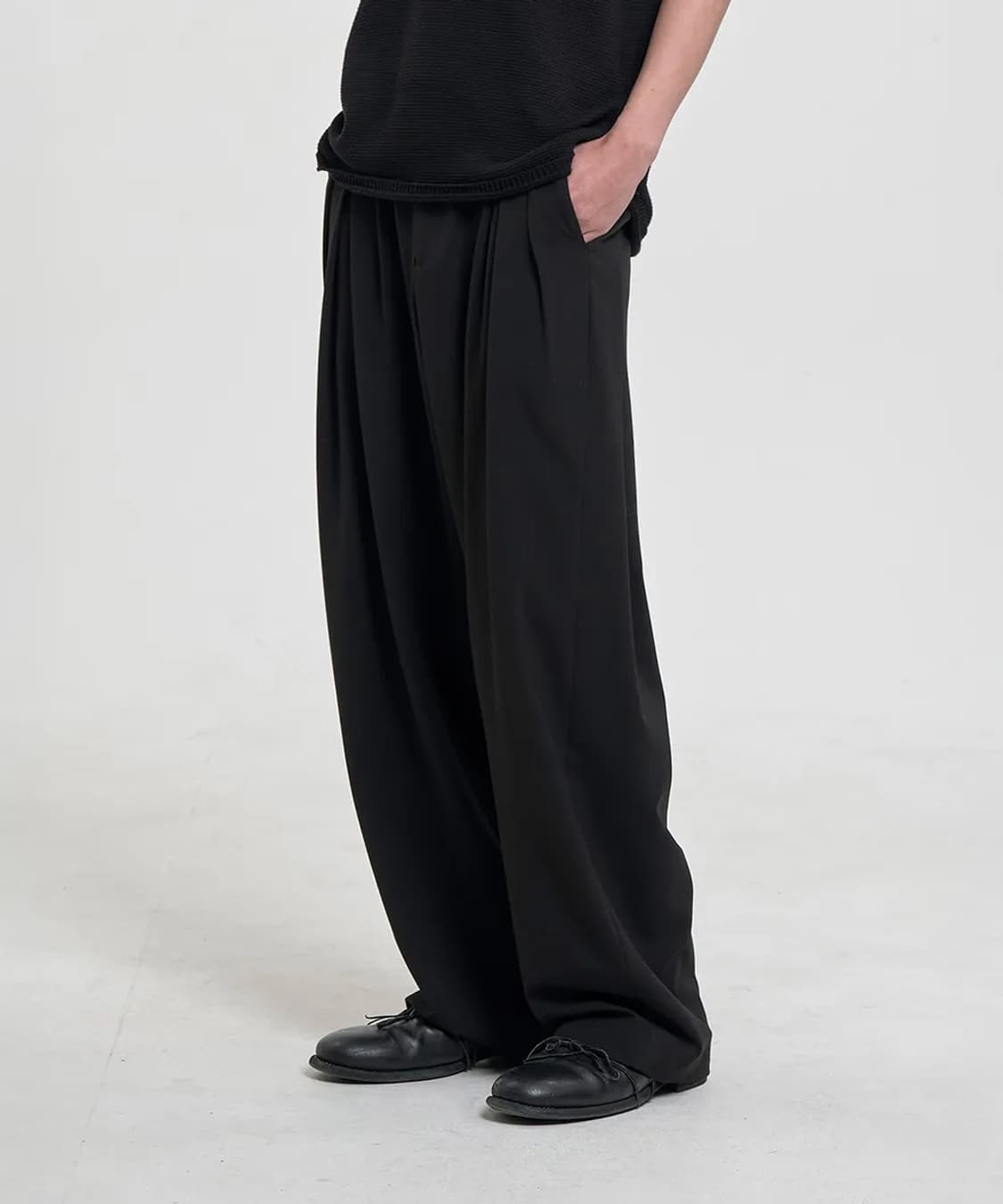 [M] 주앙옴므 매드플리츠 와이드 트라우저 블랙 상품이미지1