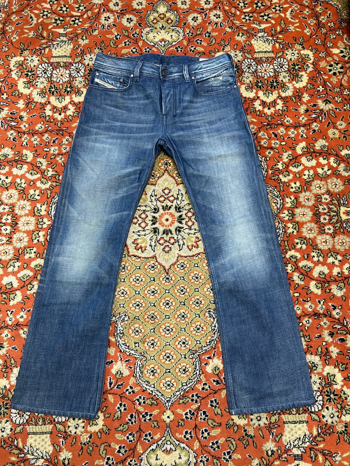 [30] 디젤 자탄 플레어 부츠컷 데님 팬츠 상품이미지1