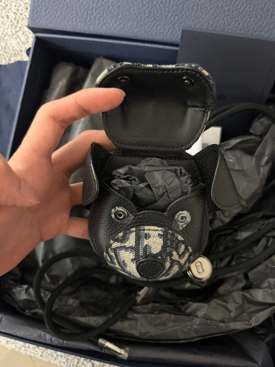 디올 BOOBY 에어팟 케이스 새상품급 정품 상품이미지7