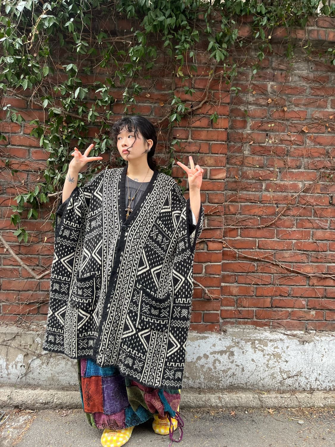 블랙 히피패턴 롱 케이프 니트 가디건 상품이미지3