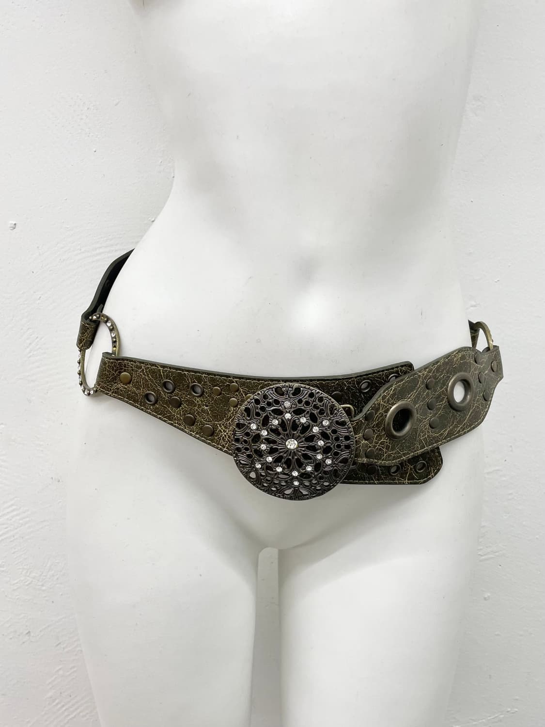 그런지 스터드 절개 버클 벨트 상품이미지1