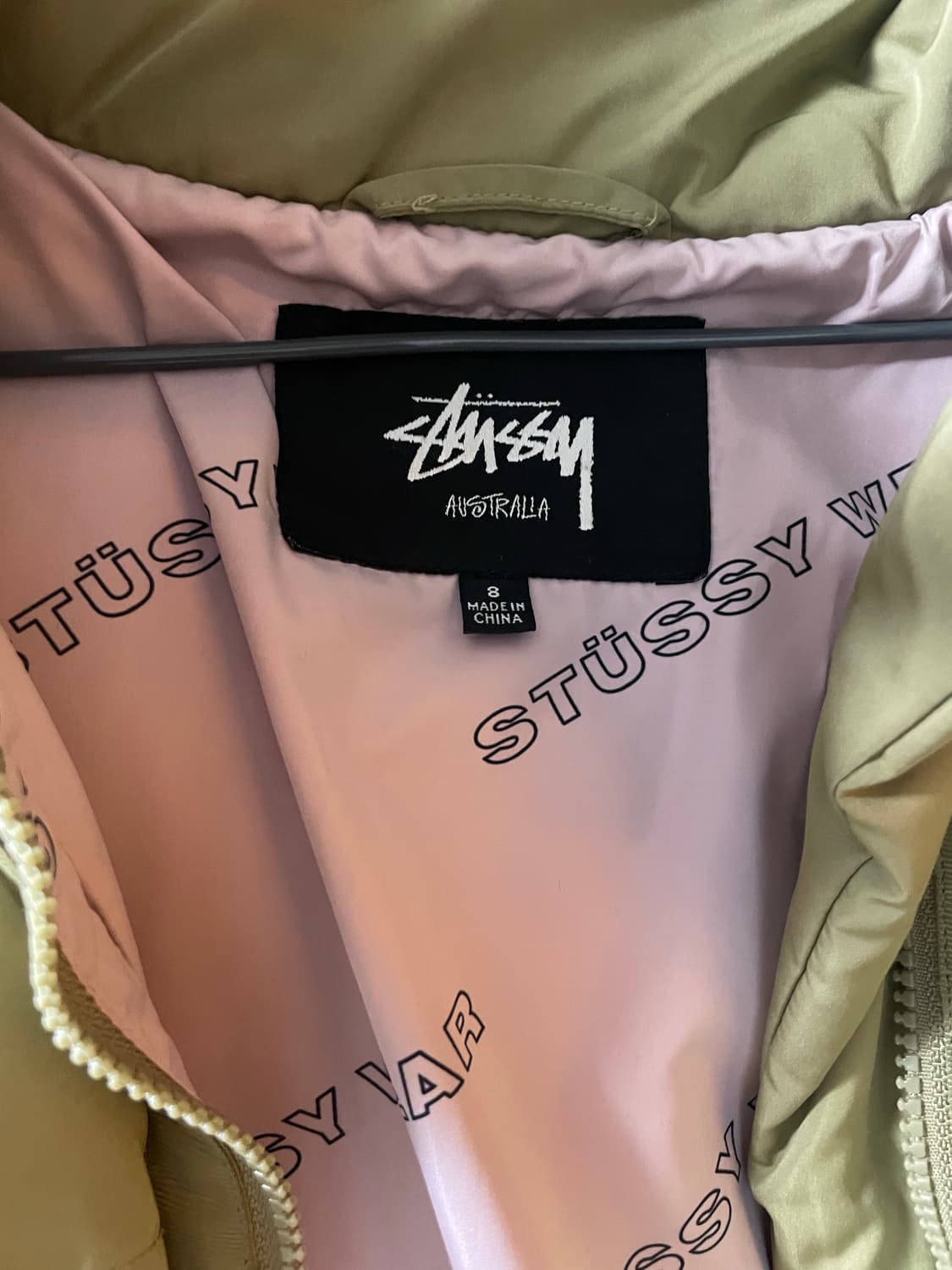 스투시 패딩 상품이미지2