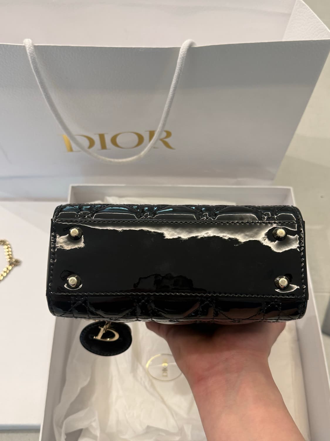 디올 레이디백 미니 페이턴트 상품이미지3