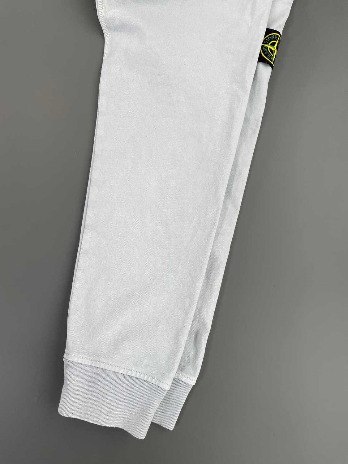 [XL] 스톤 아일랜드 와펜 패치 화이트 프로스트 트리트먼트 코튼 니트 상품이미지7