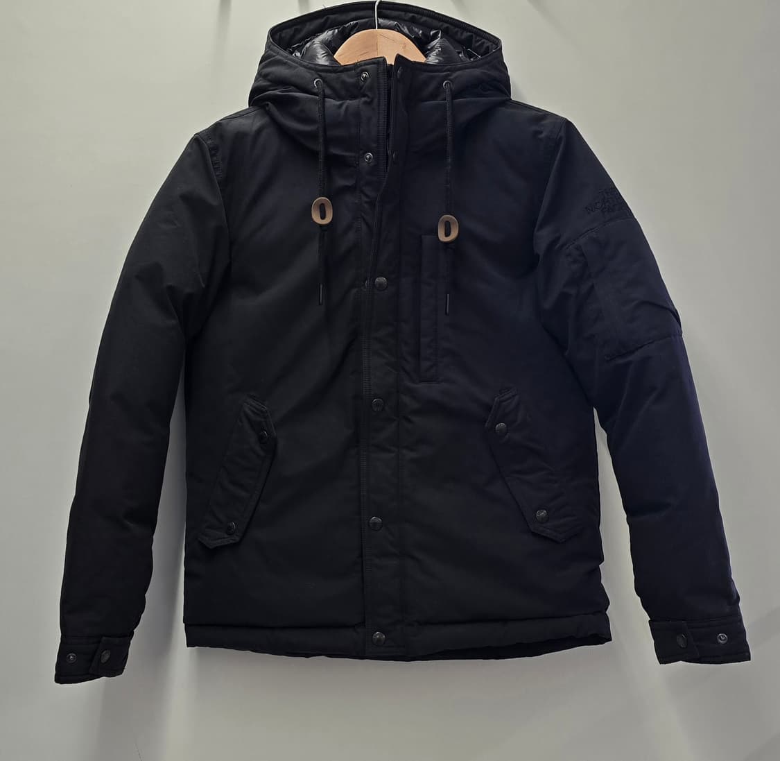 노스페이스 여성 화이트라벨 덕다운패딩.
싸이즈 85 상품이미지1