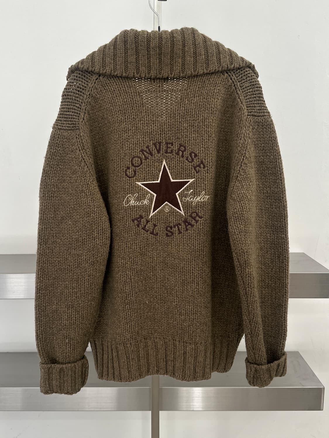 컨버스 브라운 빅로고 헤비 울 니트집업 상품이미지1