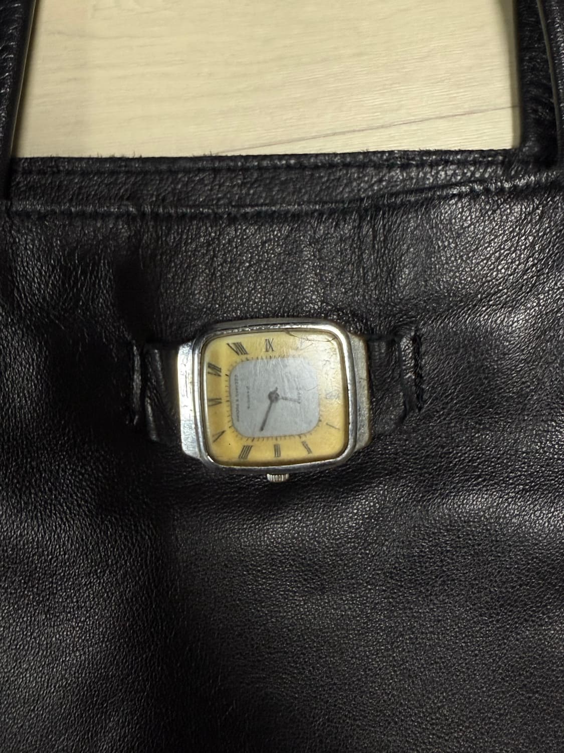 이얼즈어고 레더 와치 토트백 상품이미지4