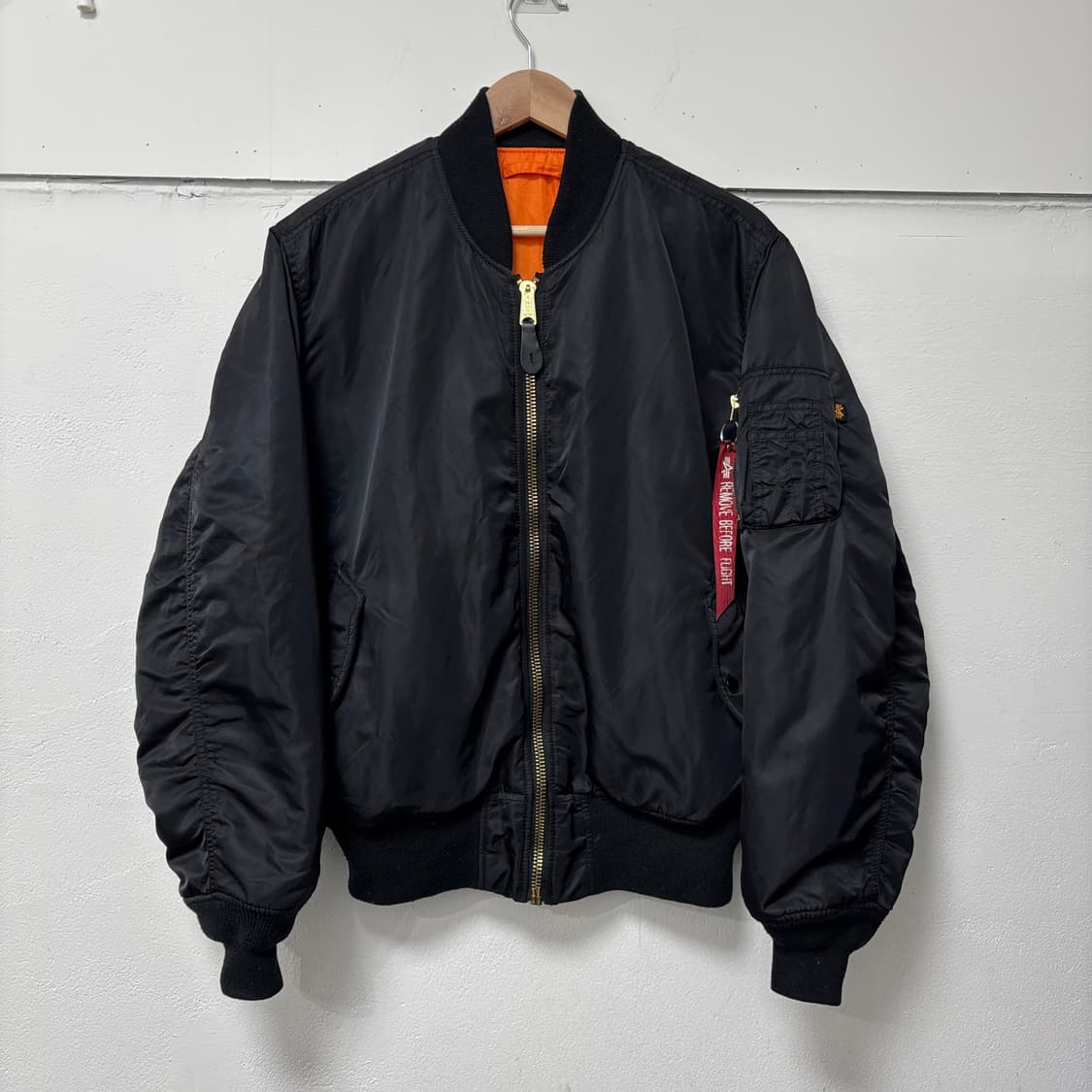 알파인더스트리 블랙 MA-1 상품이미지1