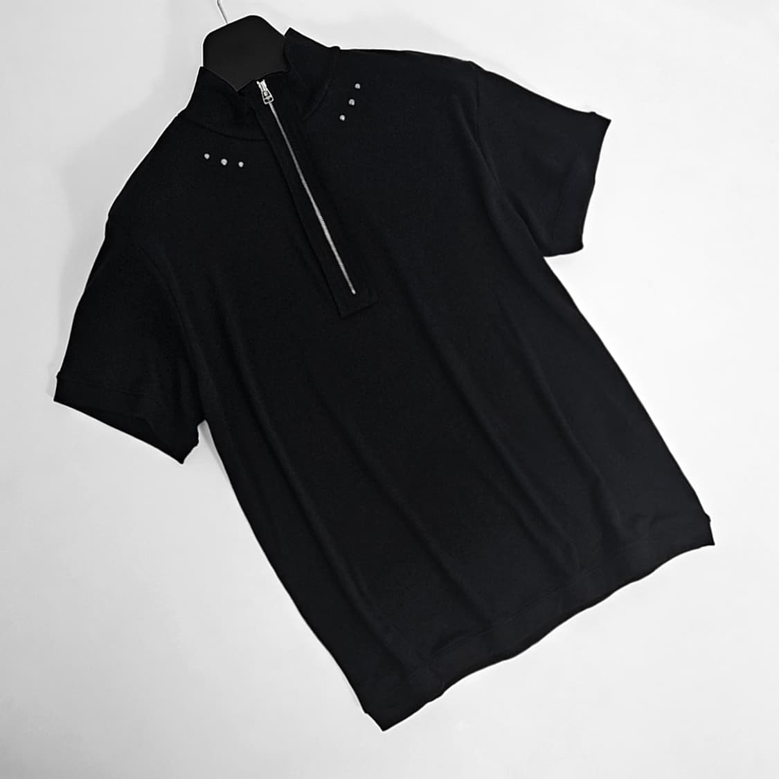 Giko 피어싱 리벳 컷 하프 슬리브 니트 (black) 상품이미지6