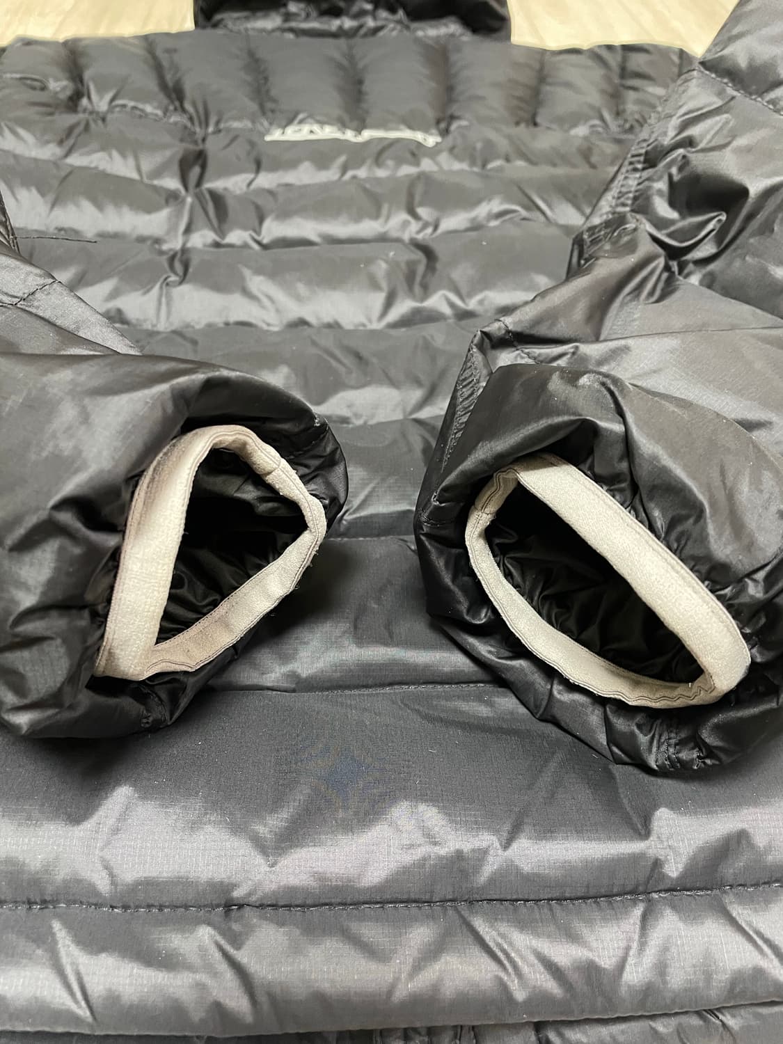 테켓 경량패딩 블랙 m 상품이미지3