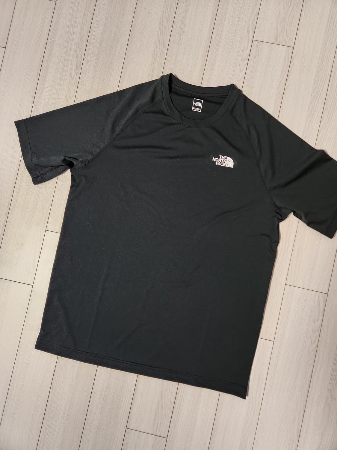 새상품급)노스페이스 남성 반팔티 사이즈95(m)

여러 중고사이트에도 같 상품이미지1