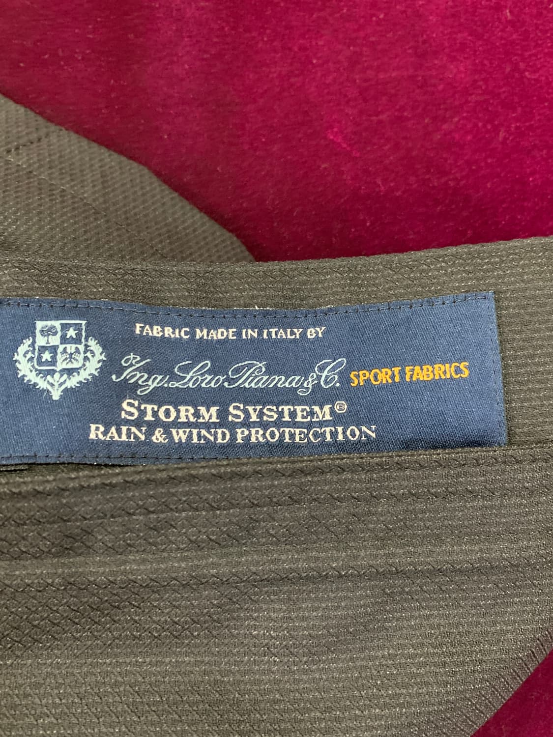 로로피아나 스톰시스템 벨티드 모크넥 피쉬테일 바람막이 코트 블랙 L 상품이미지10