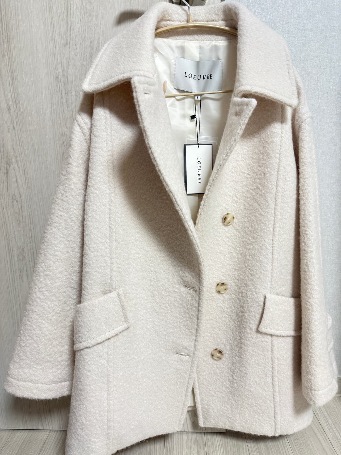 루에브르 알파카 부클 코트 버터 크림색 상품이미지2