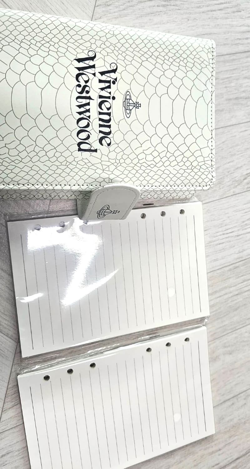 비비안웨스트우드 뱀피 6공 다이어리 아이보리 상품이미지2