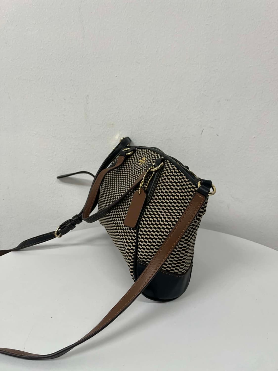 코치 위빙 패턴 투웨이 토트 숄더백 겸 크로스 상품이미지3