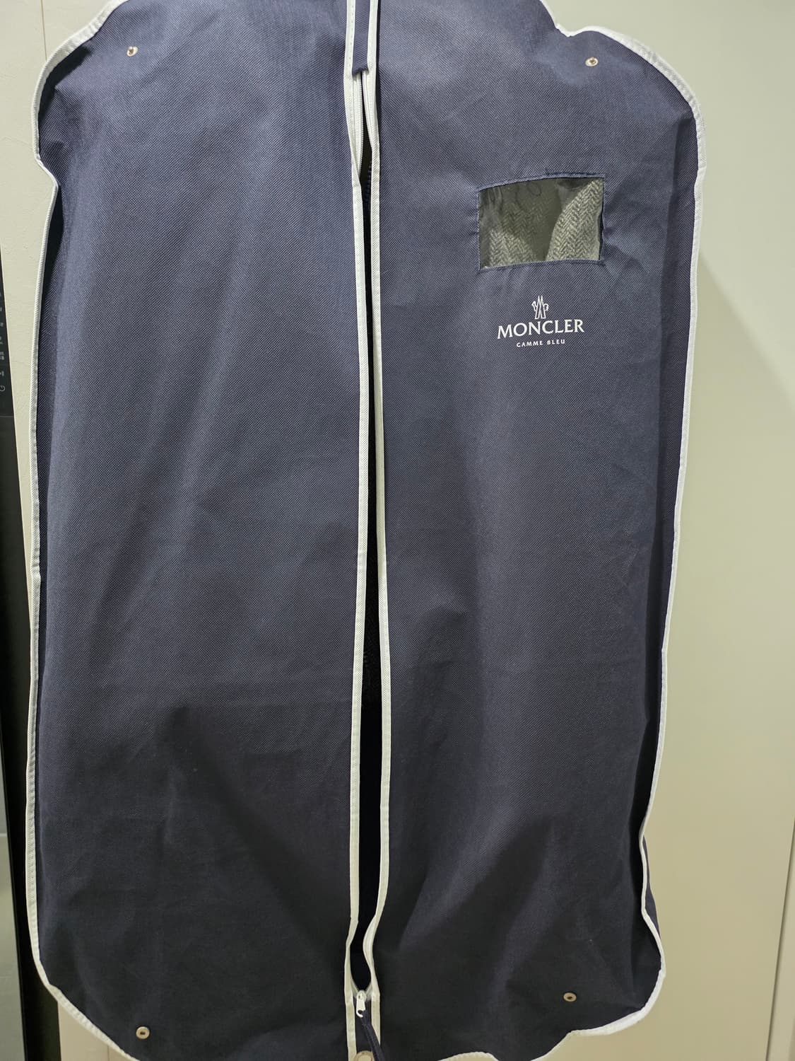 몽클레어 감마블루 헤링본 패딩 상품이미지3