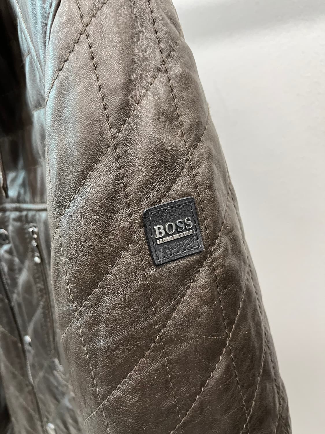 105) 보스 레더 퀼팅자켓  상품이미지4