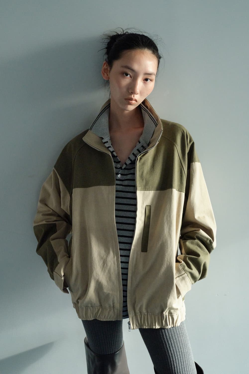 세릭 콘트라스트 트랙 점퍼 베이지 2사이즈 상품이미지4