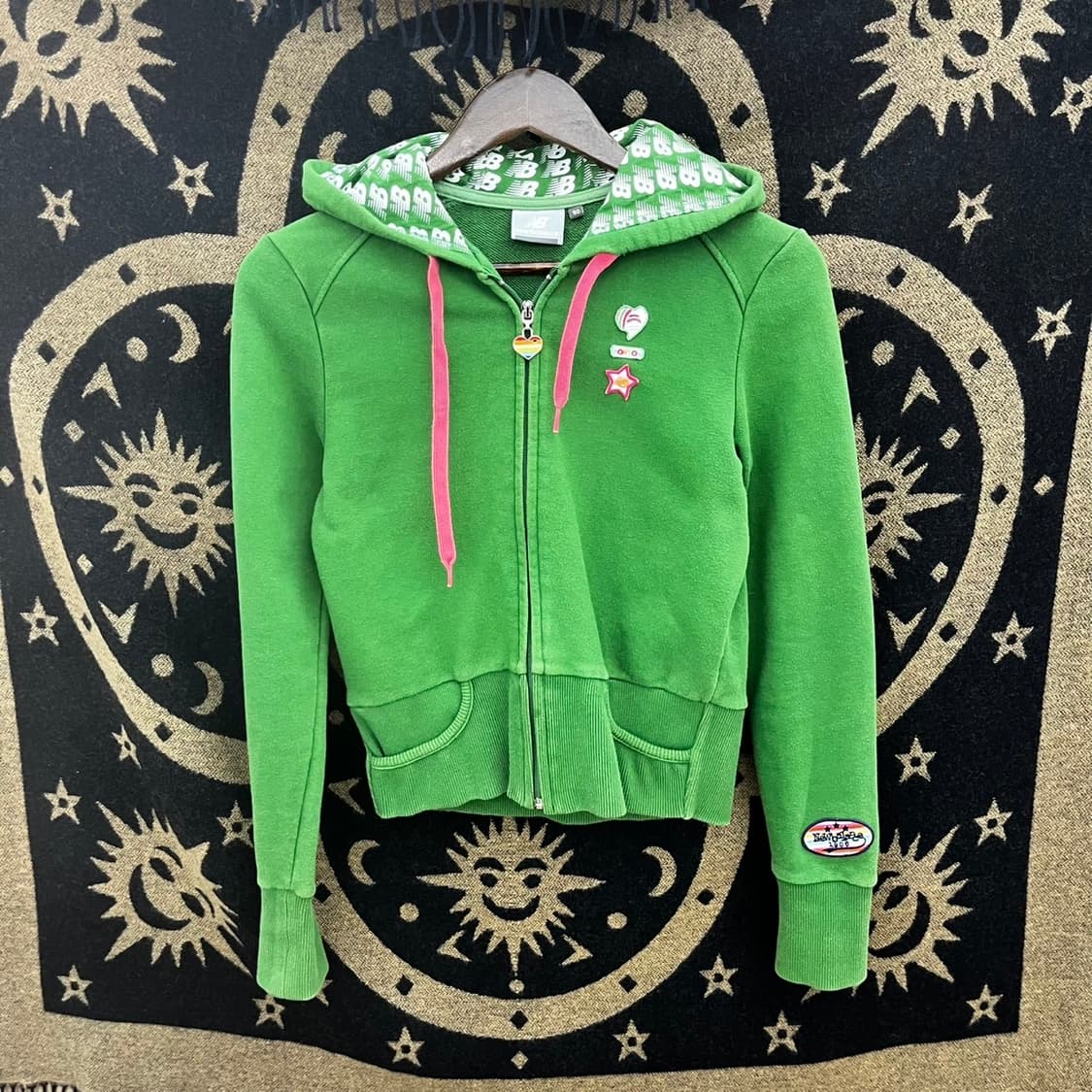 뉴발란스 스트릿 키치 Y2K 딱붙핏 세미크롭 후드집업 K0163 상품이미지3