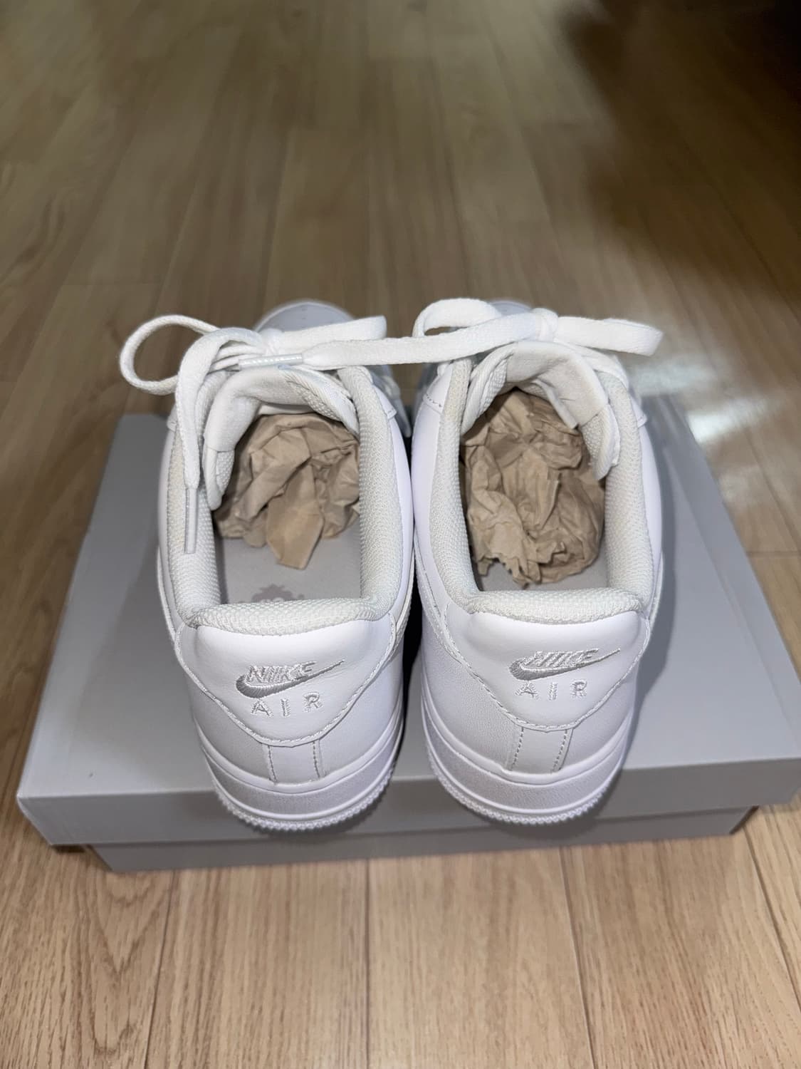 나이키 에어포스1 '07 로우 화이트 상품이미지5