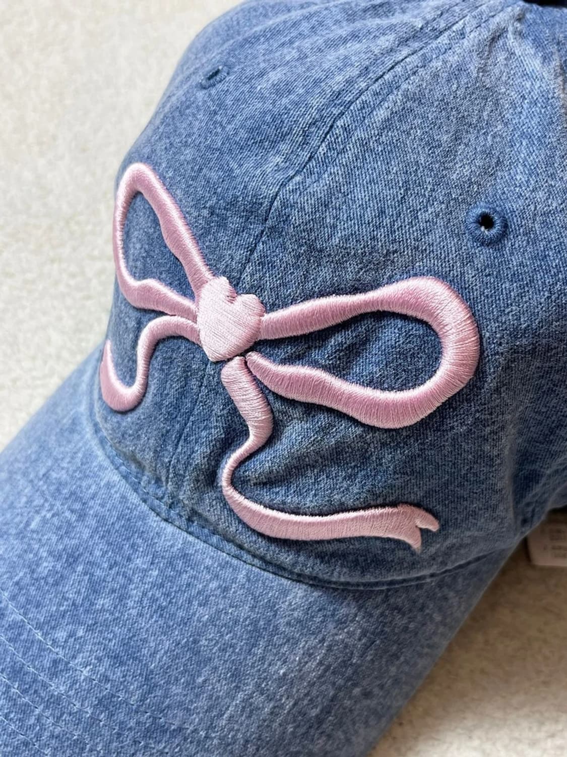 론론 RONRON 피그먼트 리본 자수 로고 볼캡 Q1290 상품이미지4