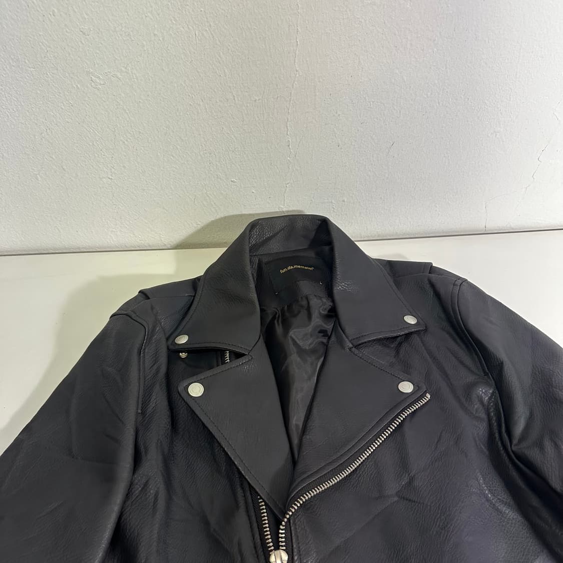 95-100 펀다멘탈 블랙 페이크레더 라이더자켓 상품이미지3