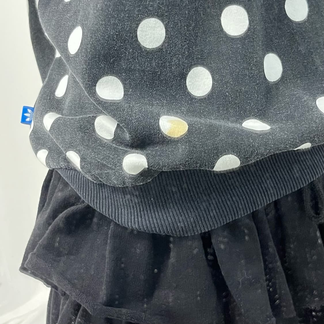 Adidas black dot sweatshirt 상품이미지4