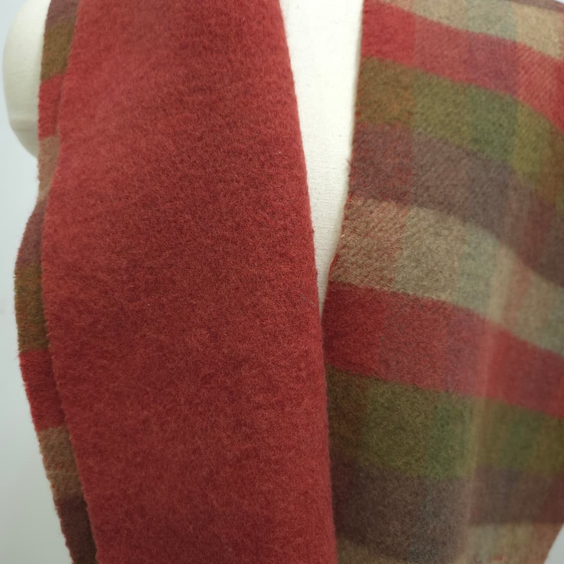 피에르 발망 울100% 양면 체크 머플러 상품이미지6