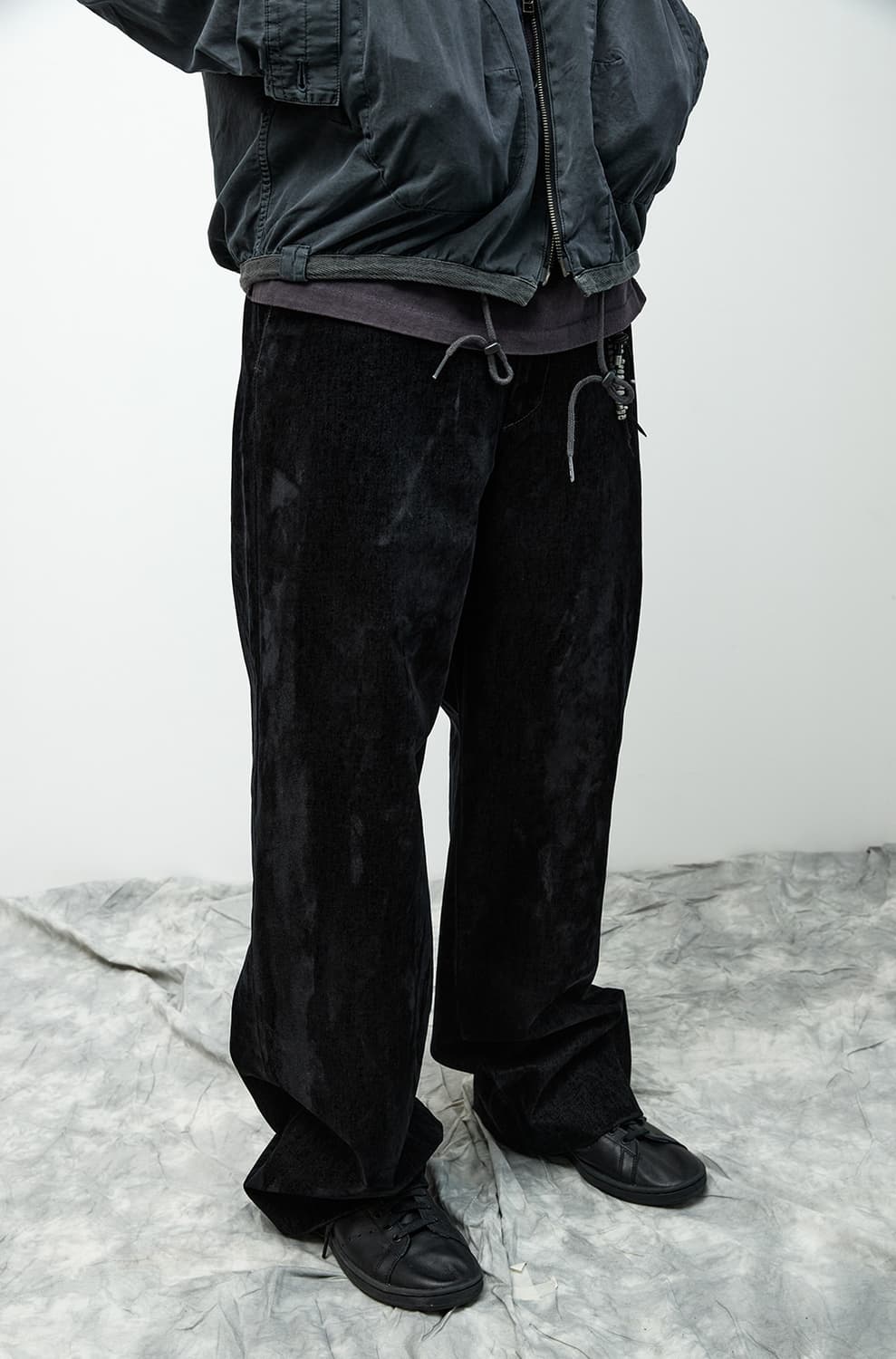 [M] 해칭룸 벨벳 데님 트라우저 상품이미지1