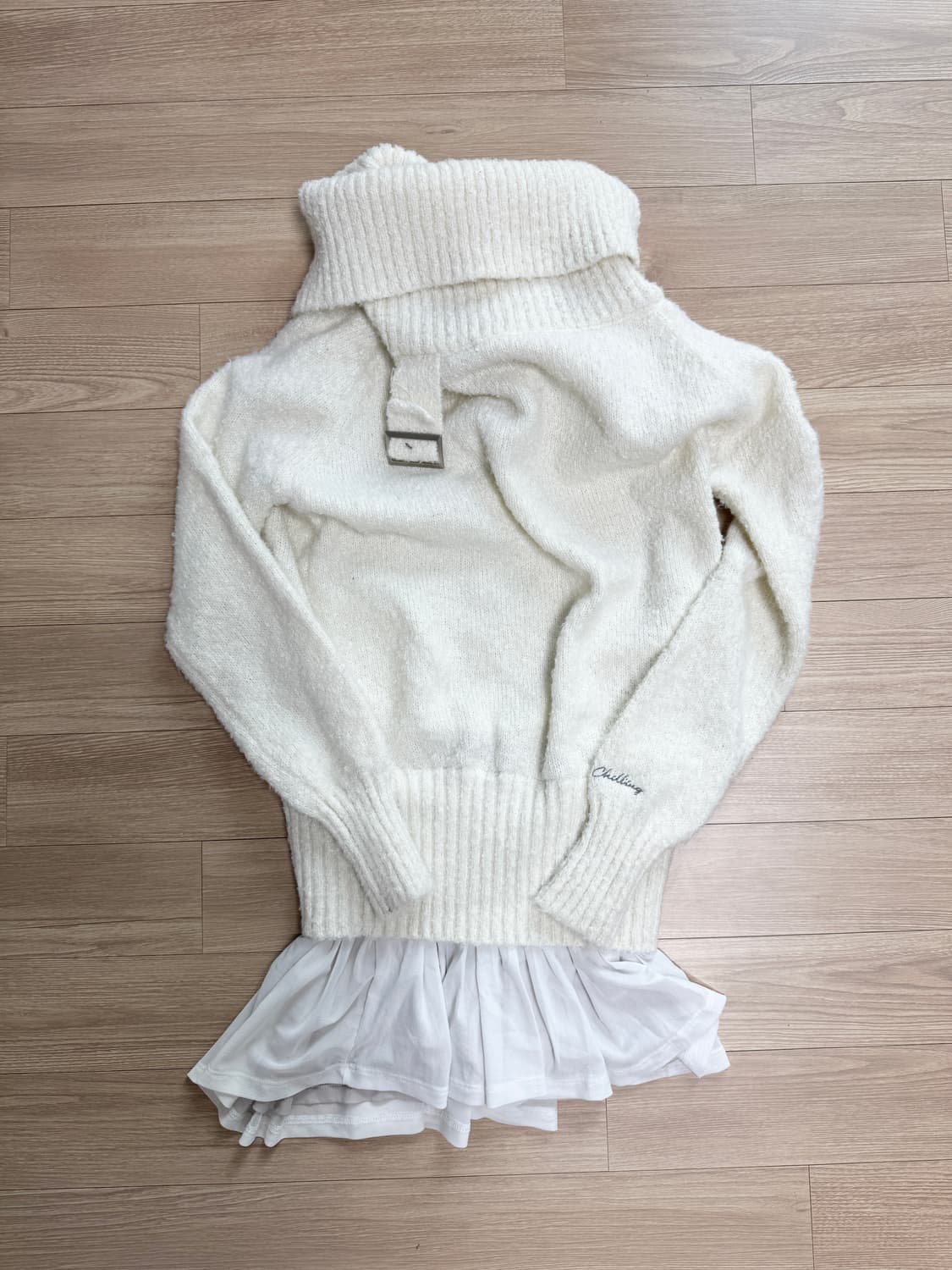 스위트칠링) 오프숄더 미니 스웨터 원피스 드레스 상품이미지4