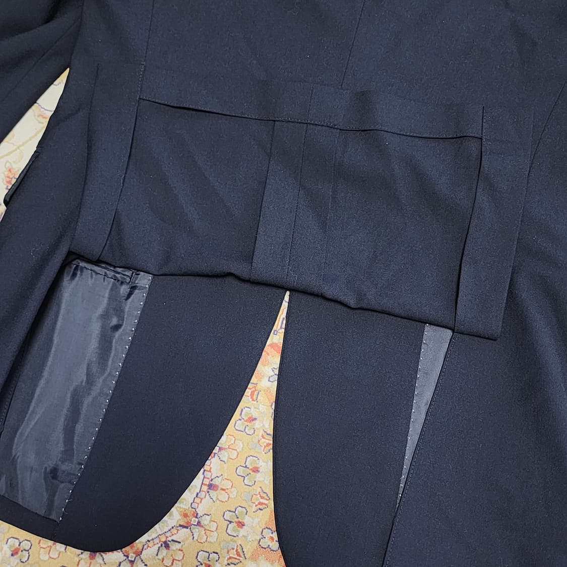 코모도스퀘어 울혼방 남성 정장 자켓
95 상품이미지5