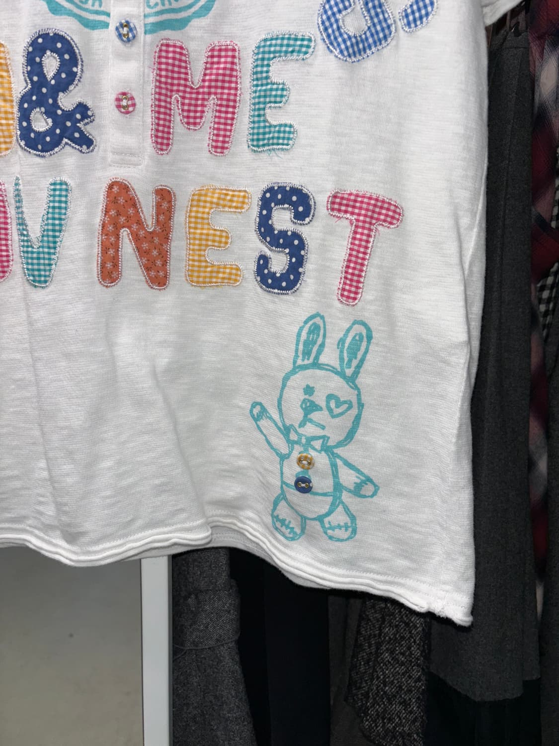 Rough 아플리케 헨리넥 티셔츠 상품이미지4