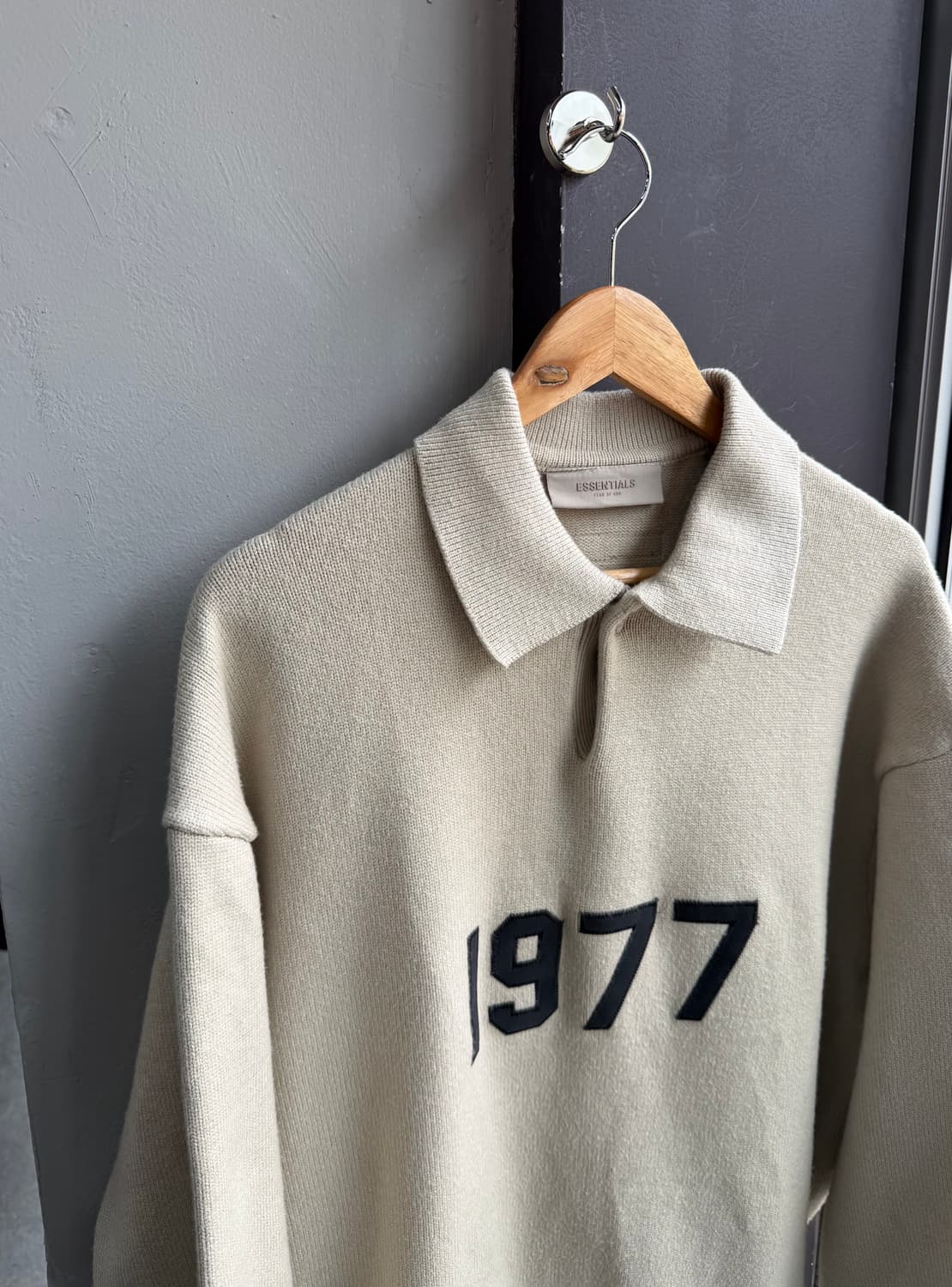 S/ 피어오브갓 에센셜 1977 카라 니트 상품이미지4