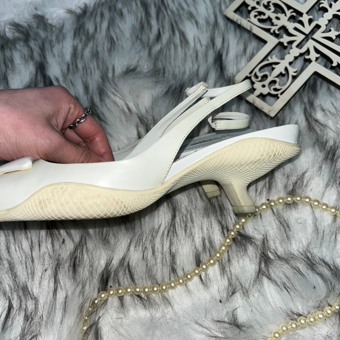 Prada 브러쉬드 가죽 슬링백 펌프스 상품이미지4