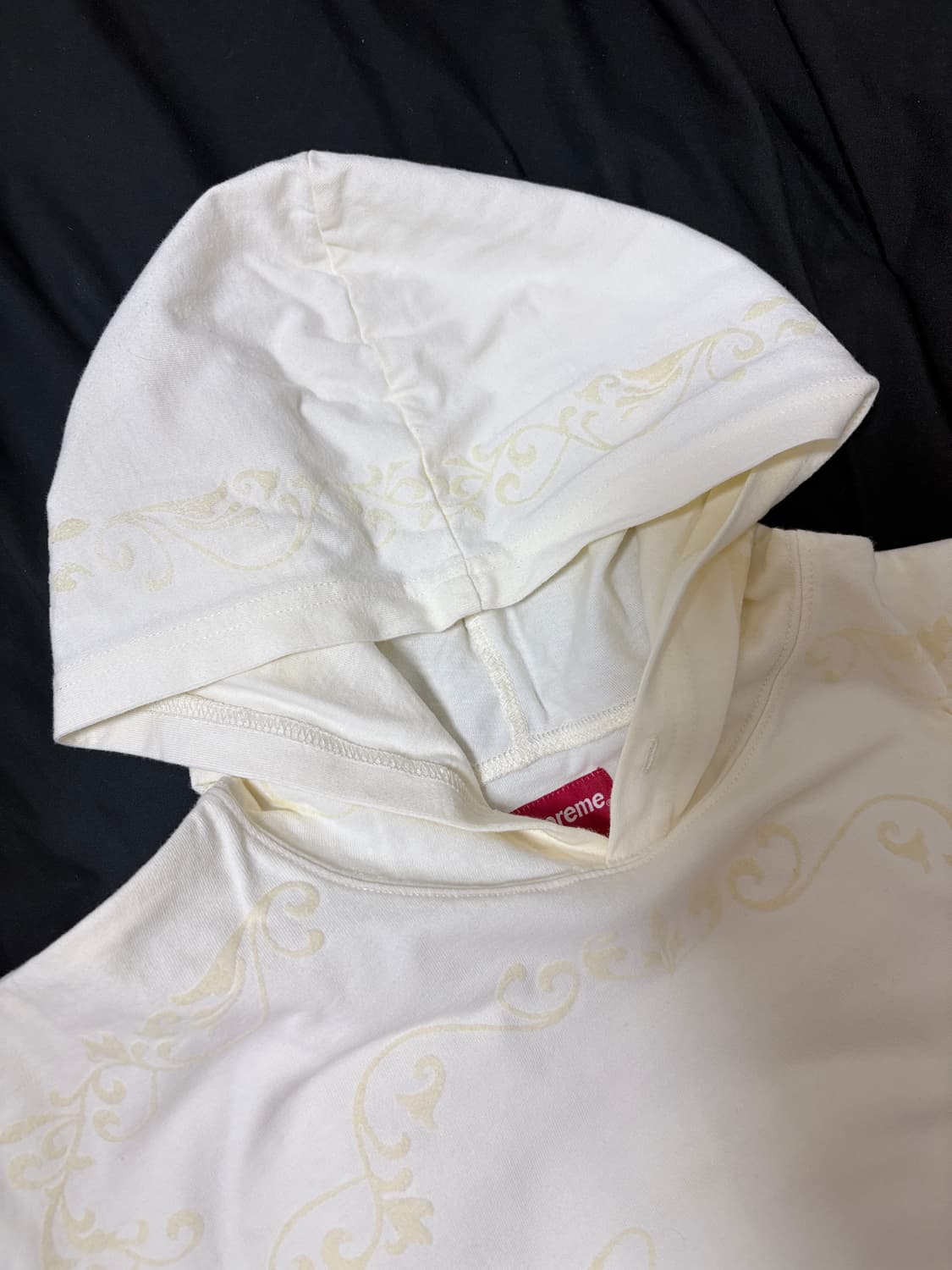 슈프림 셀레브르 후드 롱슬리브 탑 화이트 23SS 상품이미지5